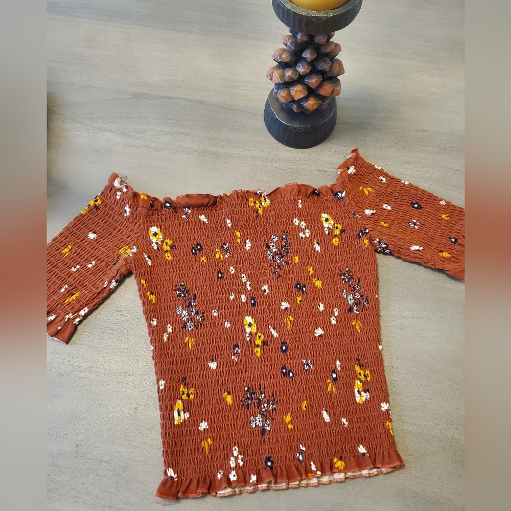 Self Esteem Rust and White Ruffled Top, Fully Smoked Ladies Sz.Small